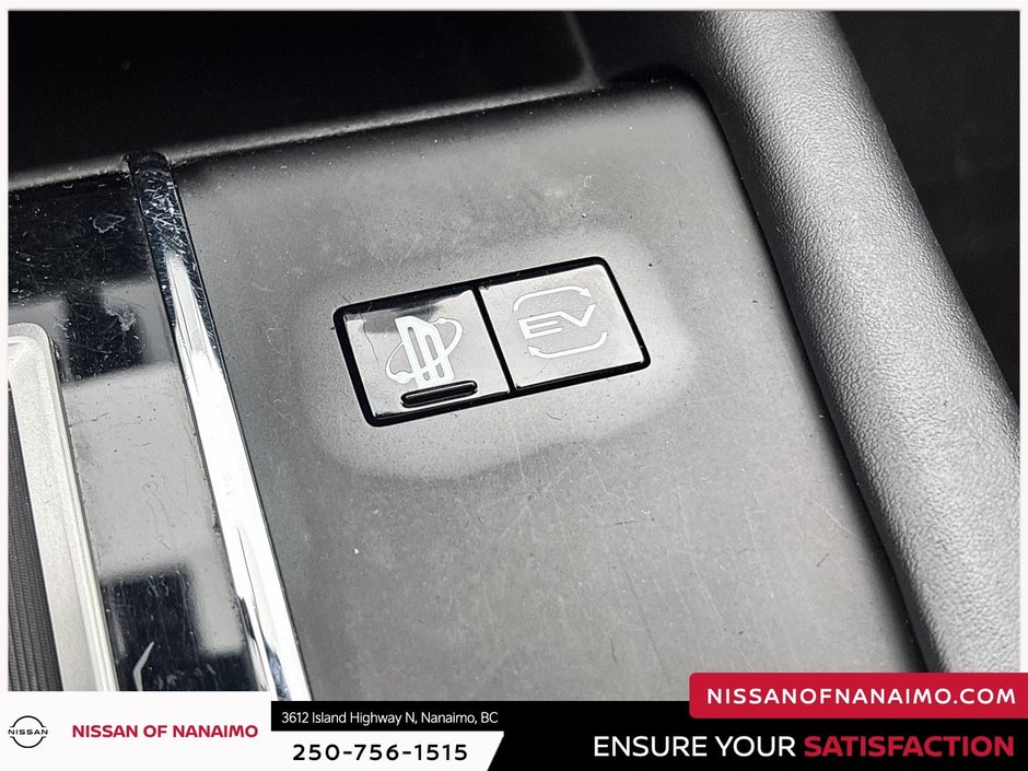 2023 Mitsubishi Outlander PHEV LE-10