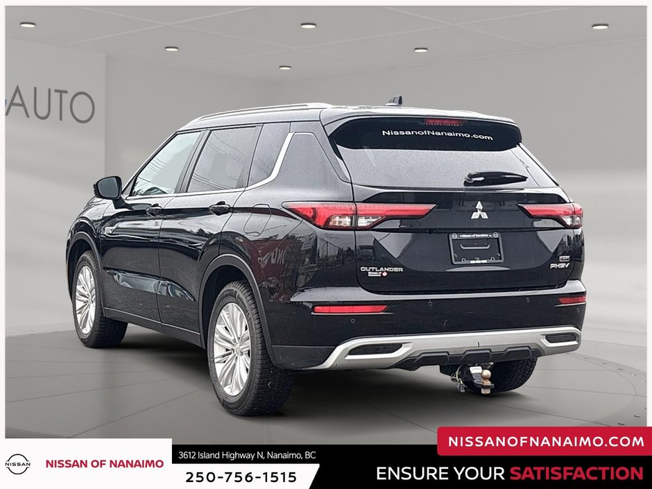 2023 Mitsubishi Outlander PHEV LE-35
