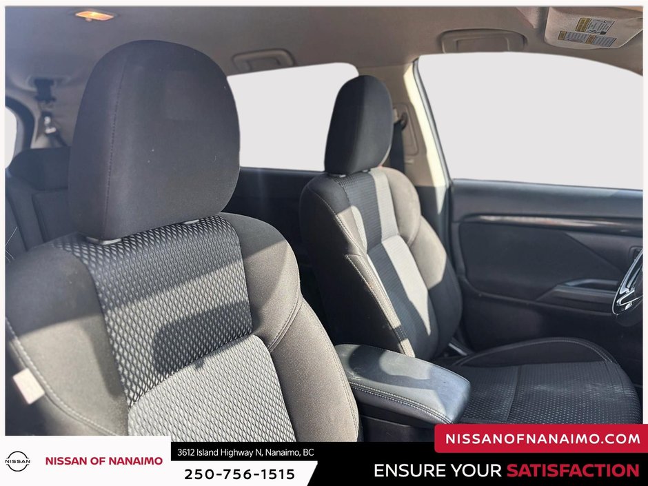 2020 Mitsubishi Outlander SE-18