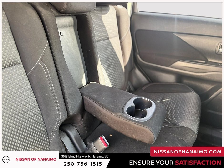 2020 Mitsubishi Outlander SE-9