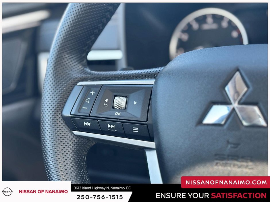 2023 Mitsubishi Outlander SE-26