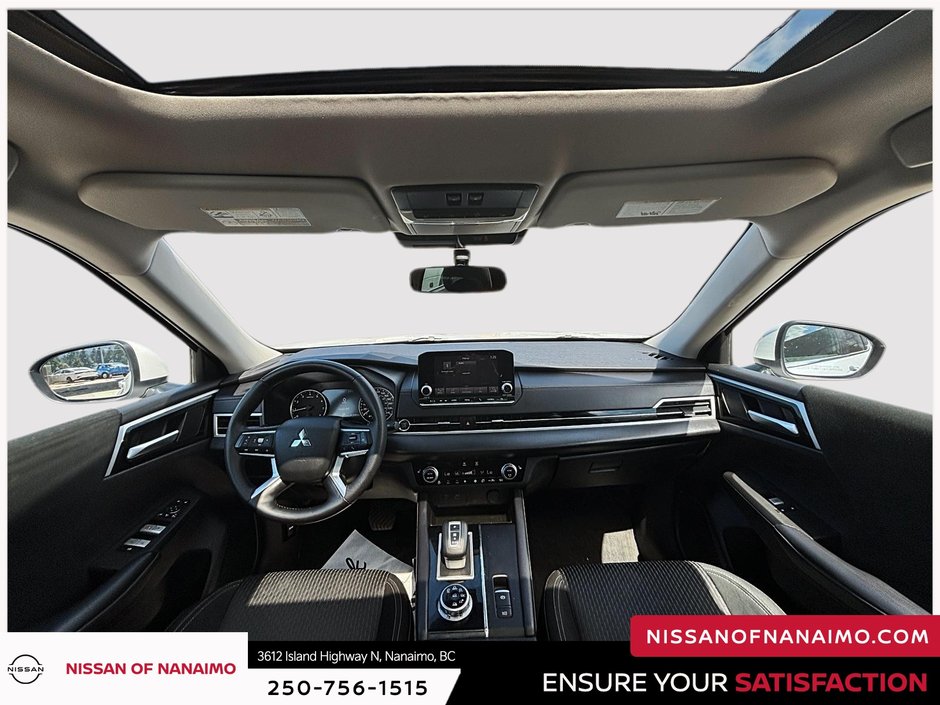 2023 Mitsubishi Outlander SE-17
