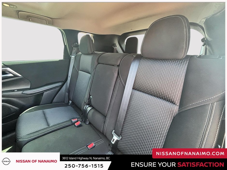 2023 Mitsubishi Outlander SE-12