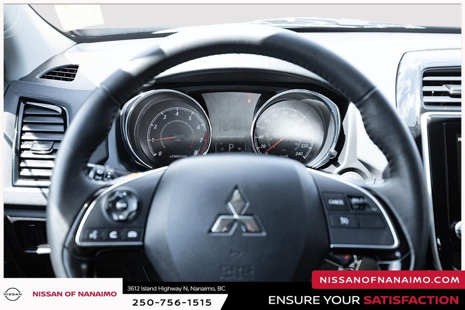 2023 Mitsubishi RVR SE-17