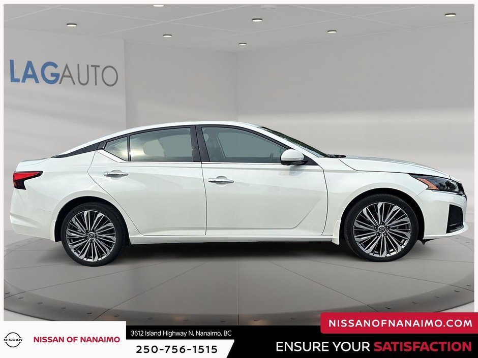 2023 Nissan Altima Platinum-4
