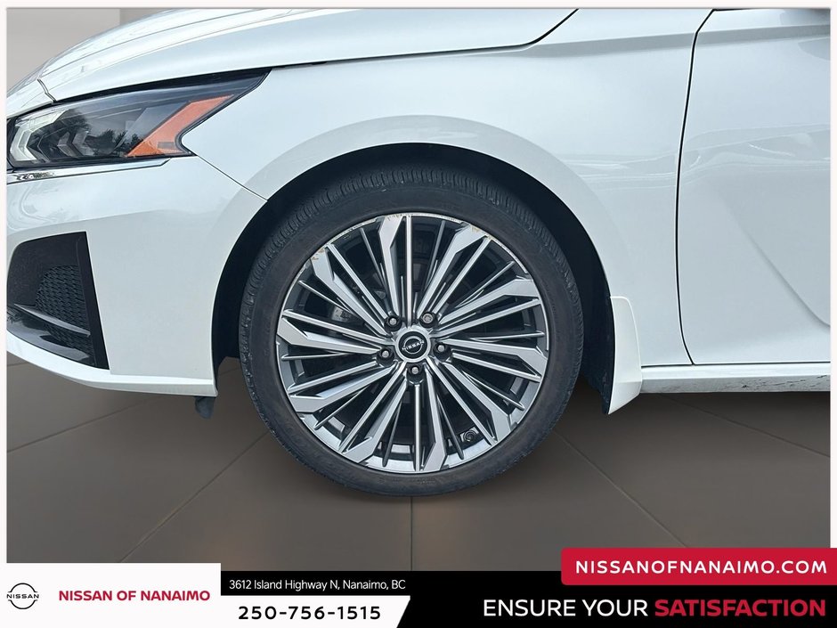 2023 Nissan Altima Platinum-41