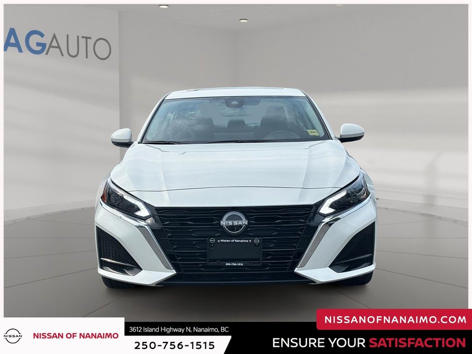 2023 Nissan Altima Platinum-2