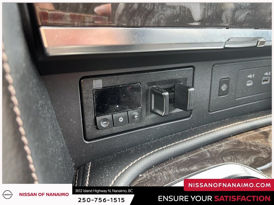 2022 Nissan Armada Platinum-33
