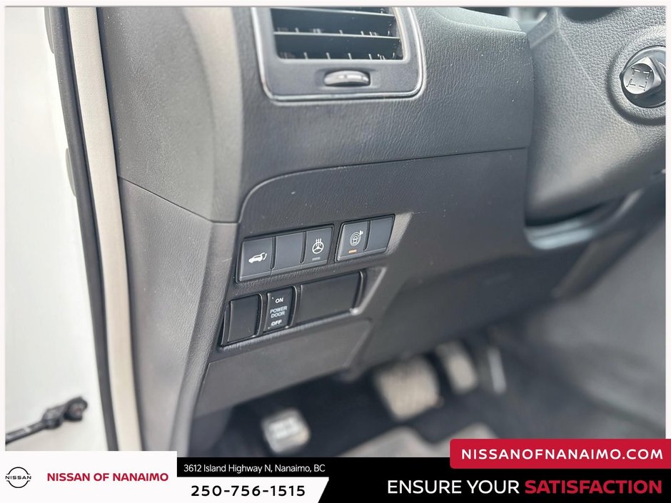 2022 Nissan Armada Platinum-30