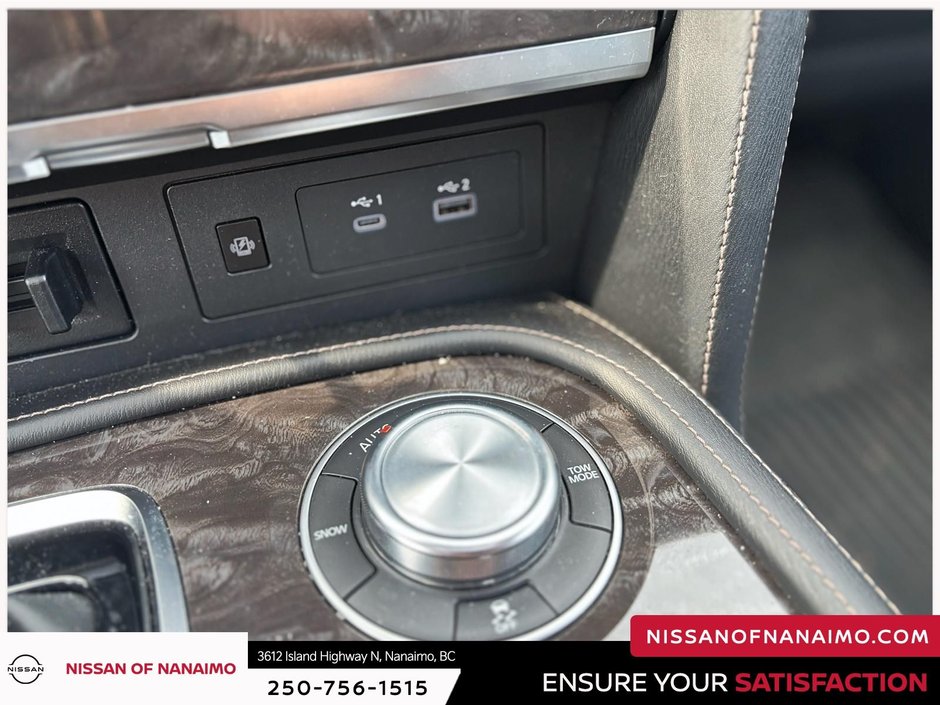 2022 Nissan Armada Platinum-34