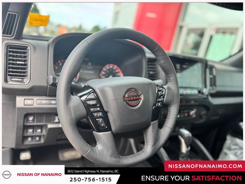 2022 Nissan Frontier PRO-4X-32