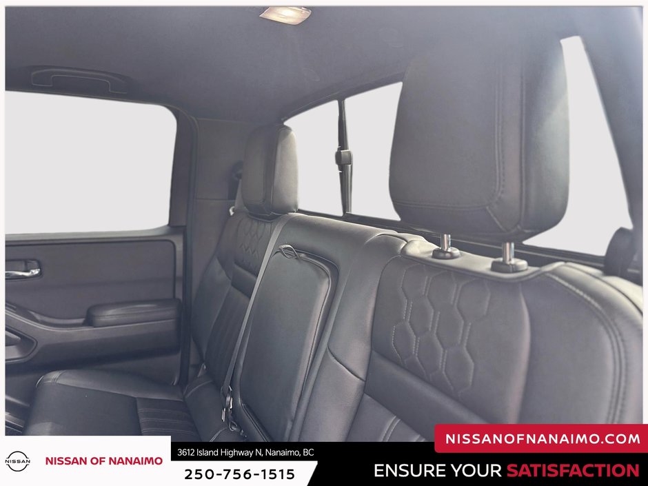 2022 Nissan Frontier PRO-4X-11