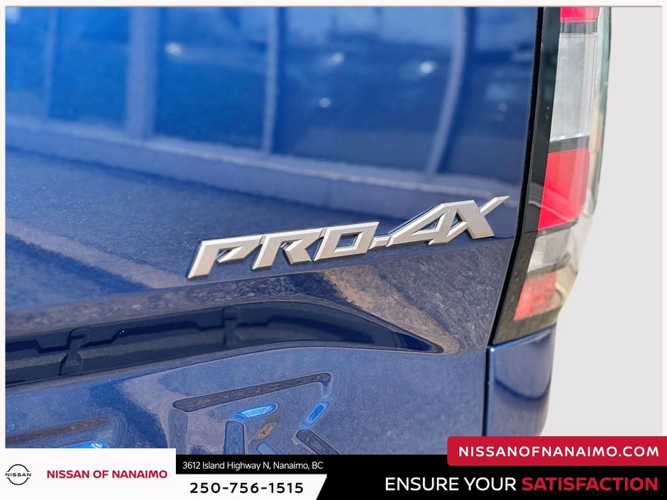 2022 Nissan Frontier PRO-4X-6