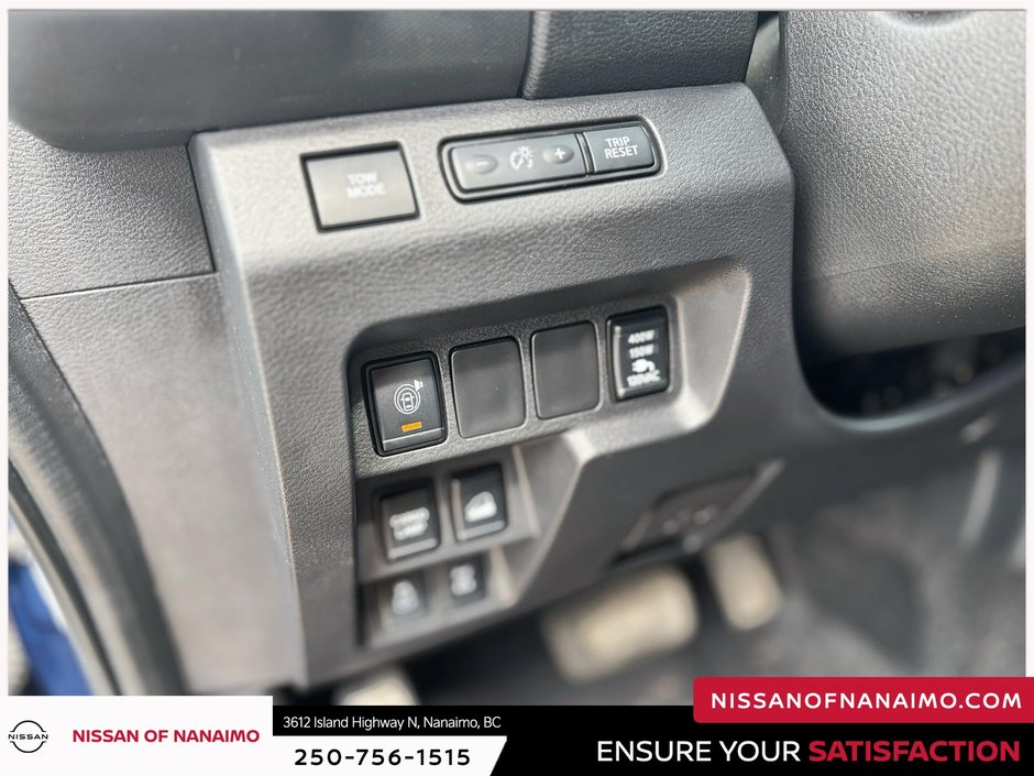 2022 Nissan Frontier PRO-4X-33