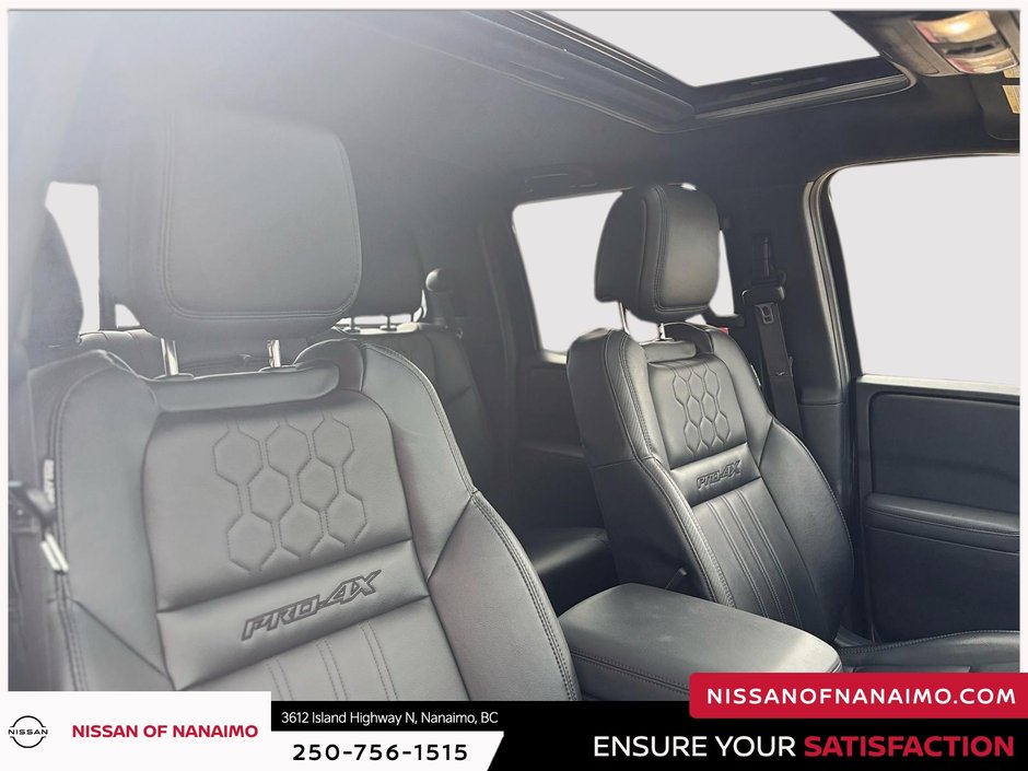 2022 Nissan Frontier PRO-4X-27