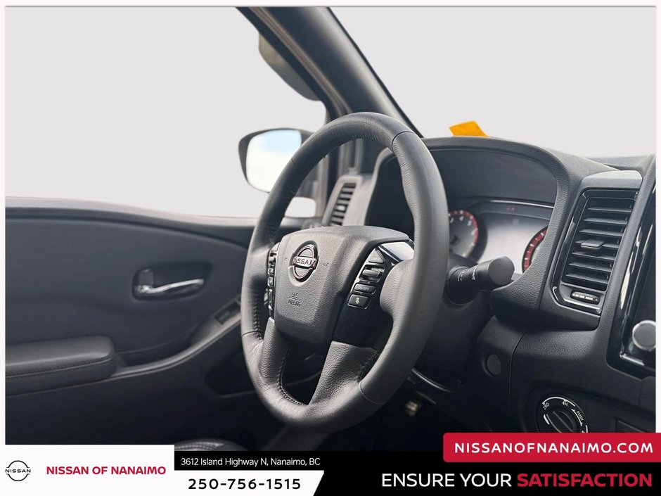 2022 Nissan Frontier PRO-4X-29