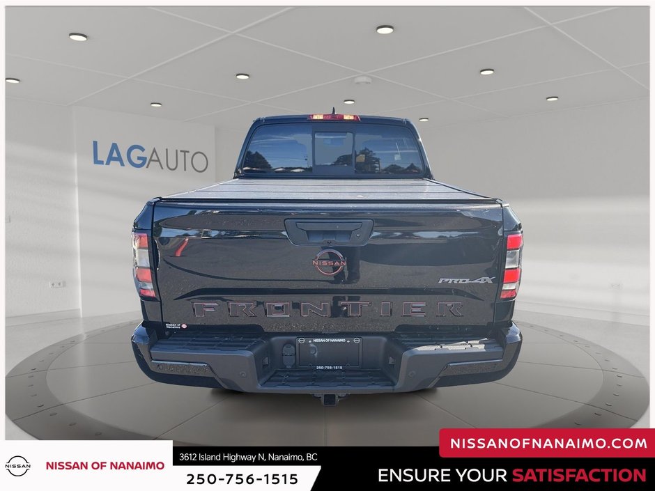 2022 Nissan Frontier PRO-4X-10