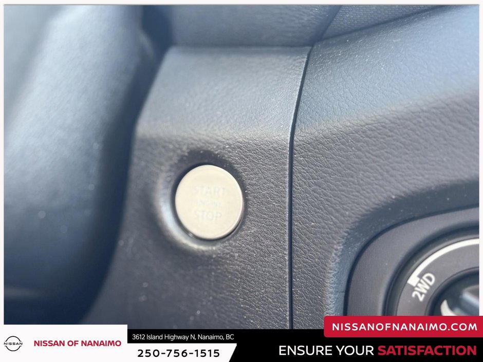 2022 Nissan Frontier PRO-4X-40