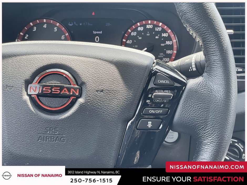 2022 Nissan Frontier PRO-4X-17