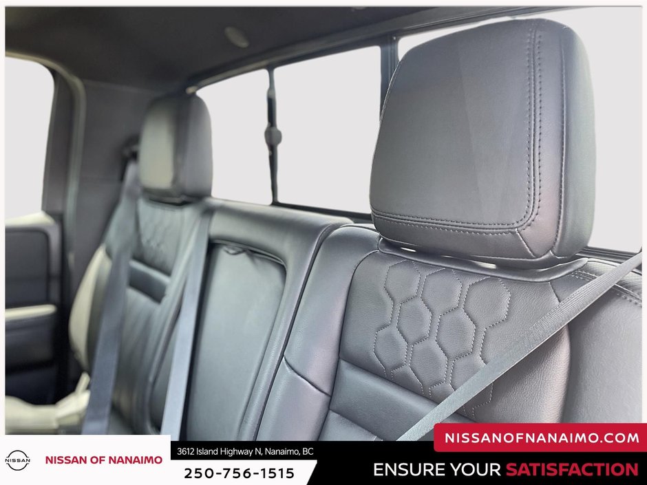 2022 Nissan Frontier PRO-4X-38