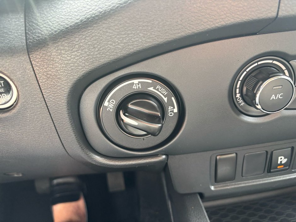 2023 Nissan Frontier S-11