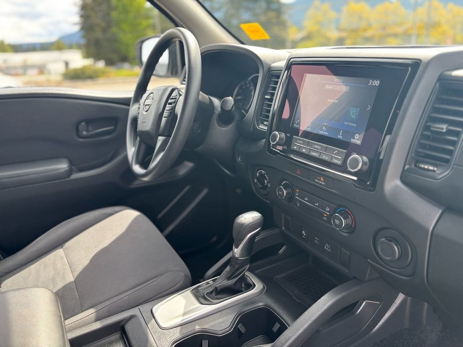 2023 Nissan Frontier S-19