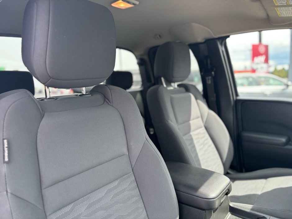 2023 Nissan Frontier S-25