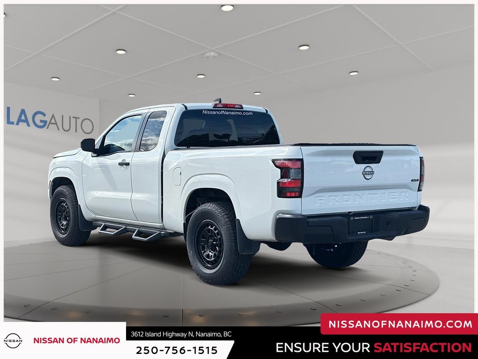 2023 Nissan Frontier S-7