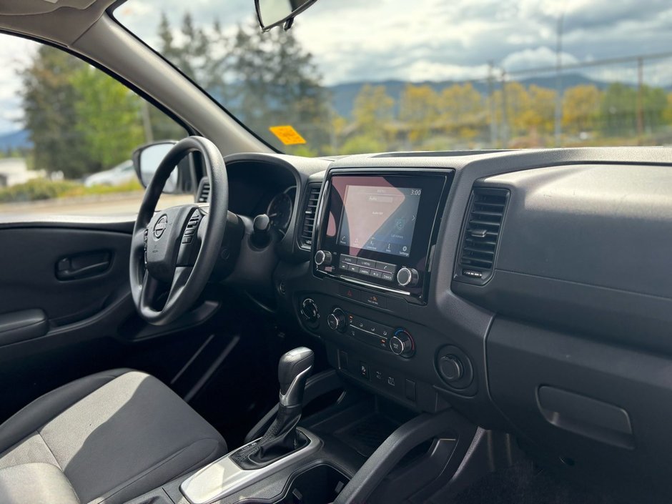 2023 Nissan Frontier S-13