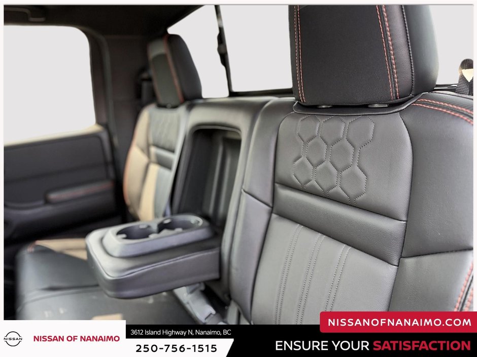 2024 Nissan Frontier PRO-4X-10