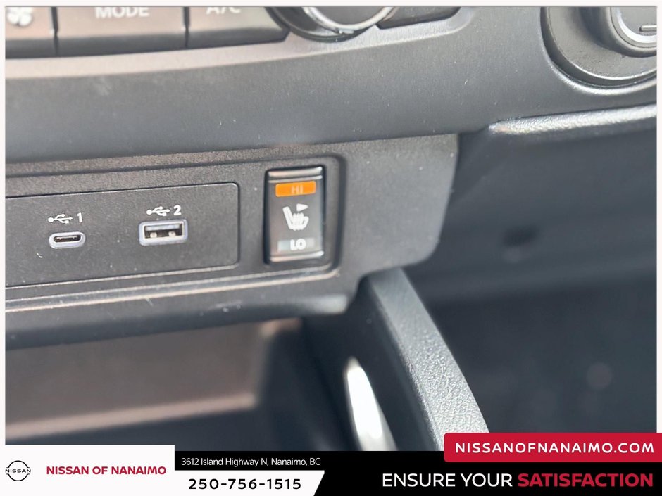 2025 Nissan Frontier SL-9