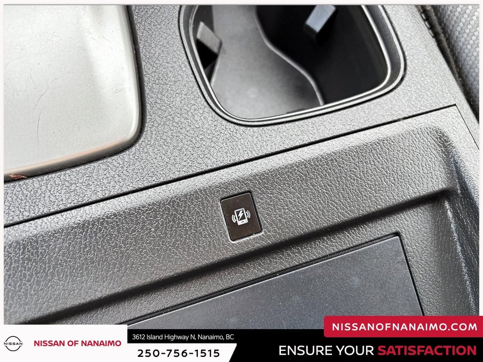 2025 Nissan Frontier SL-15