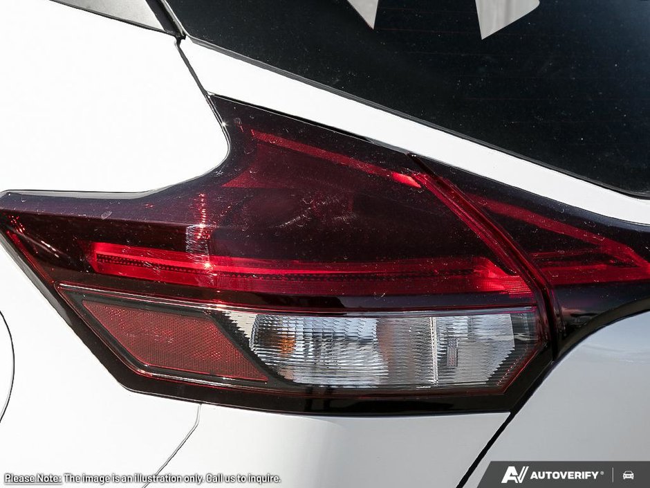 2025 Nissan Kicks Play SV-10