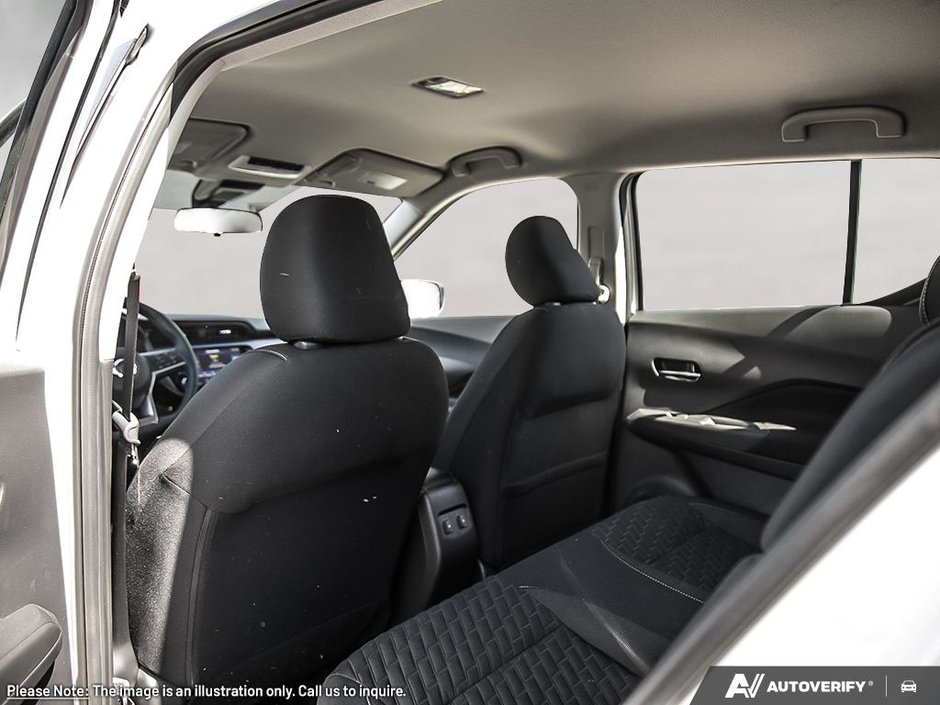 2025 Nissan Kicks Play SV-20