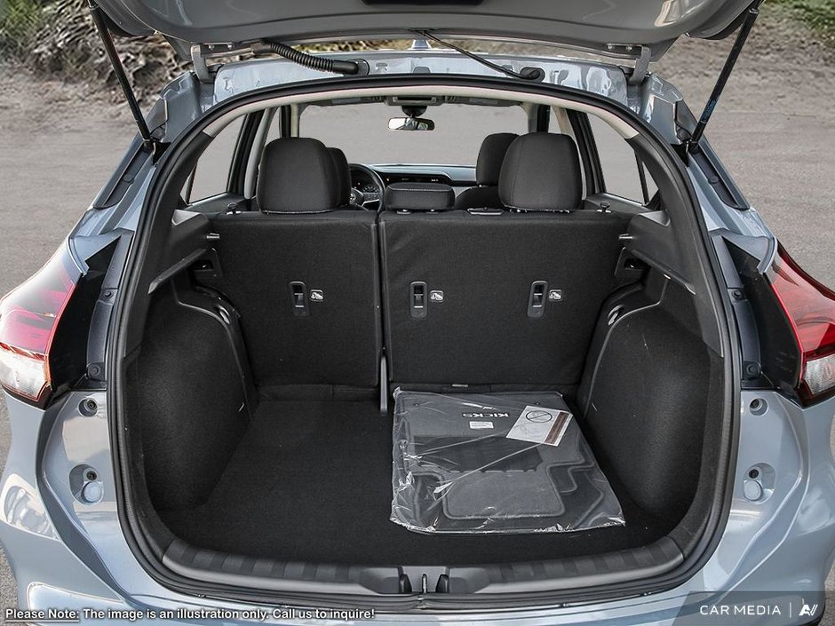 2025 Nissan Kicks Play SV-6