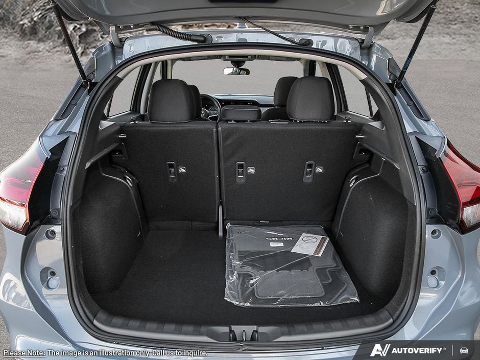 2025 Nissan Kicks Play SV-6