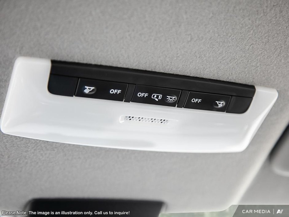 2025 Nissan Kicks Play SV-18
