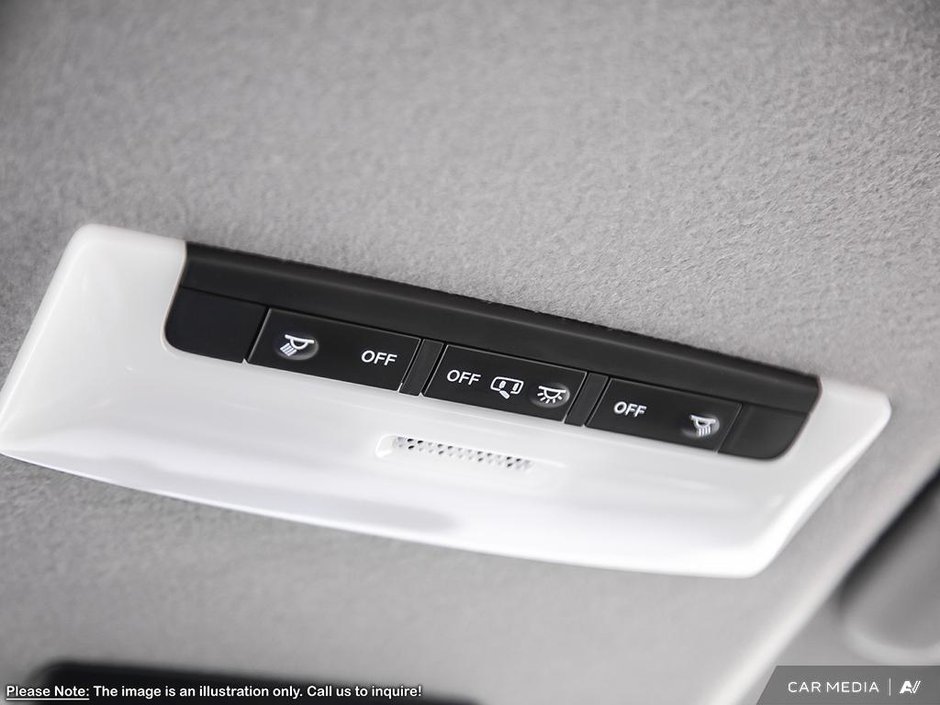 2025 Nissan Kicks Play SV-18