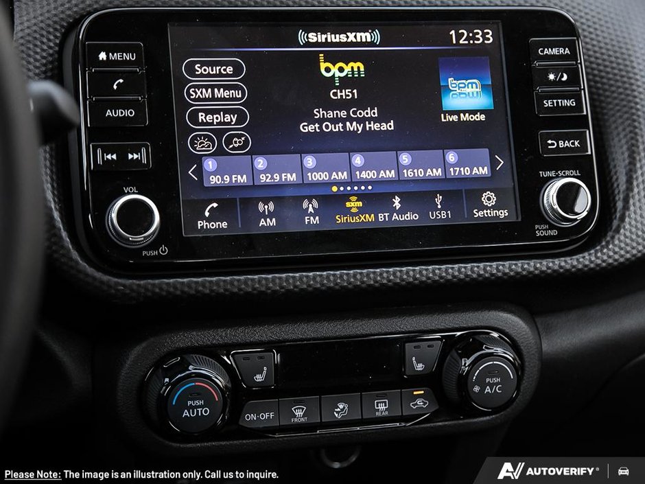 2025 Nissan Kicks Play SV-22