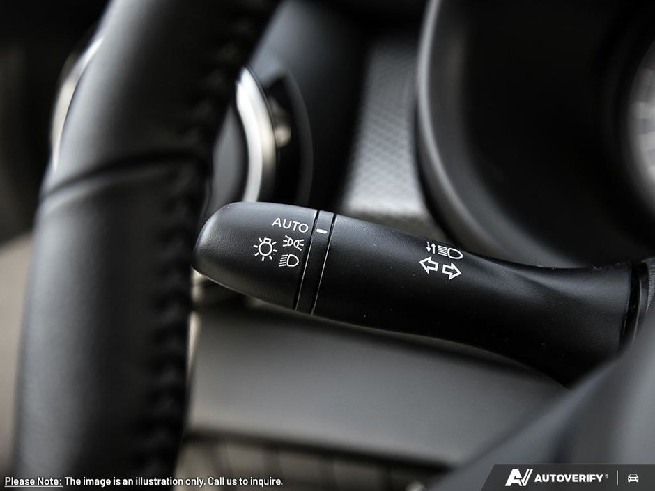 2025 Nissan Kicks Play SV-23