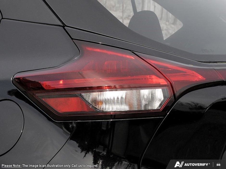 2025 Nissan Kicks Play S-9