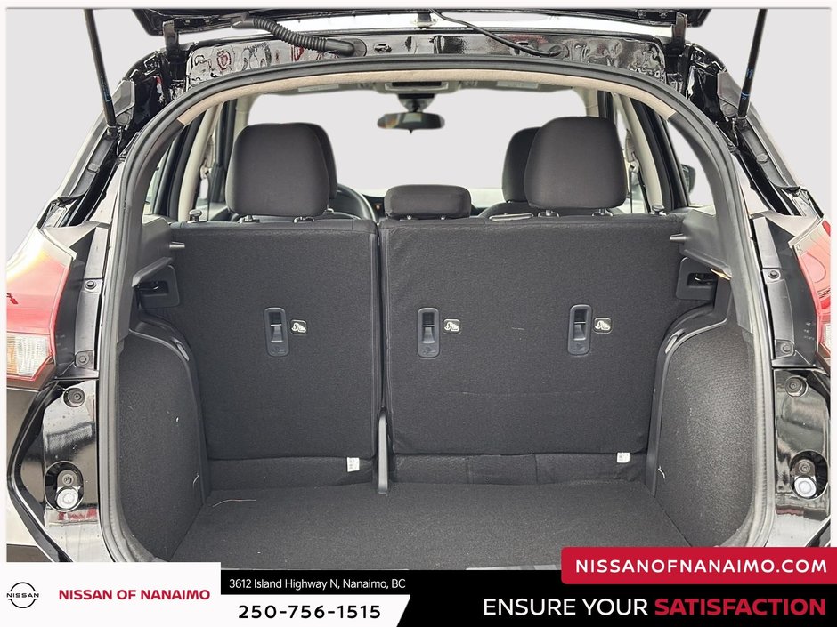 2025 Nissan Kicks Play S-10