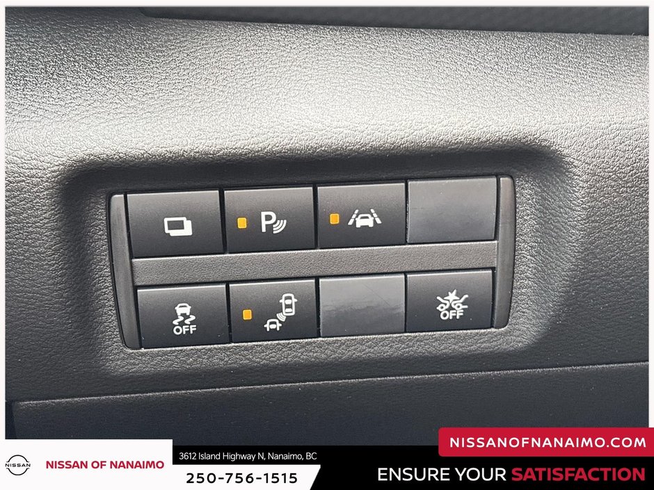 2025 Nissan Kicks Play S-33