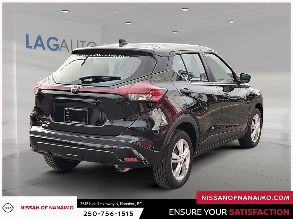 2025 Nissan Kicks Play S-4