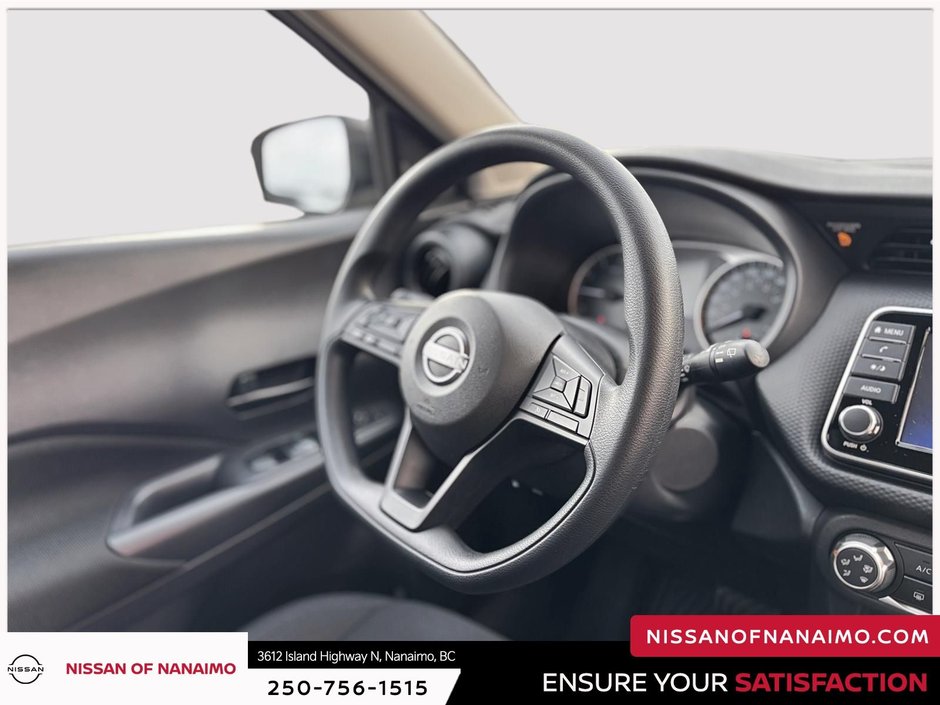 2025 Nissan Kicks Play S-19