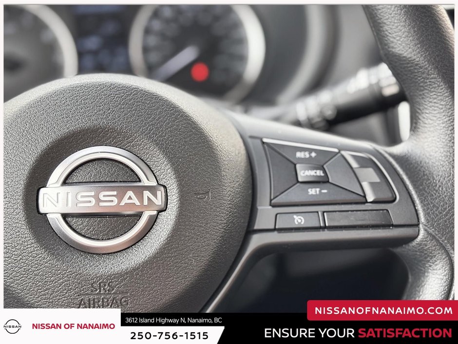 2025 Nissan Kicks Play S-31