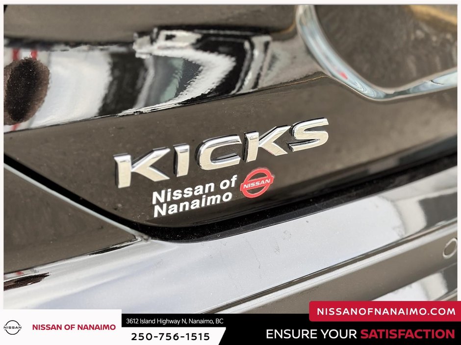 2025 Nissan Kicks Play S-8