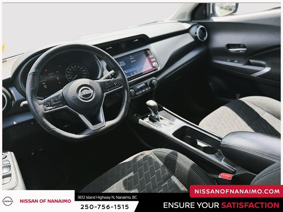 2025 Nissan Kicks Play S-5