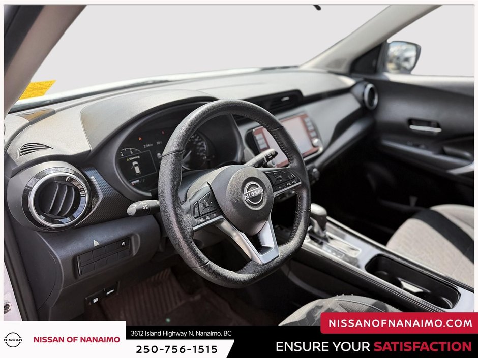 2025 Nissan Kicks Play S-7
