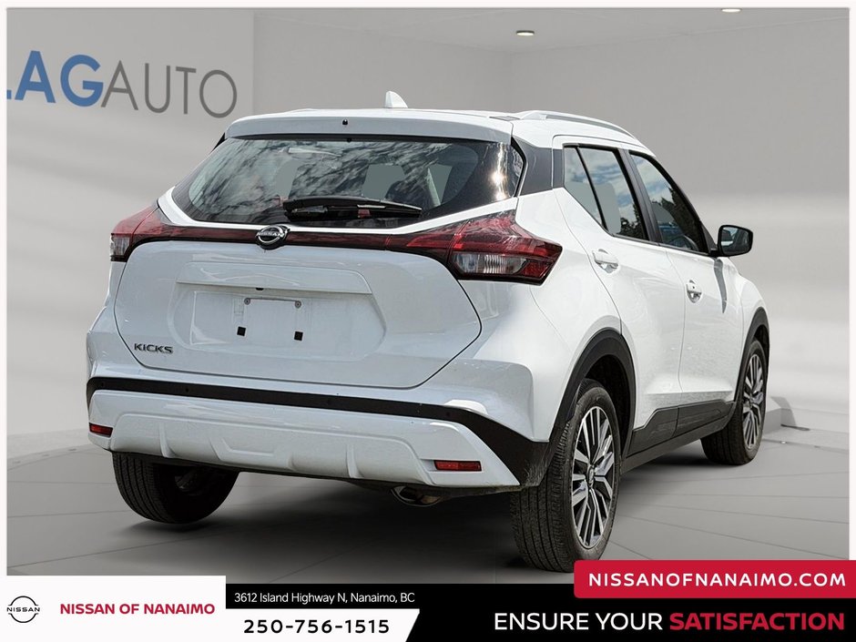 2025 Nissan Kicks Play S-16